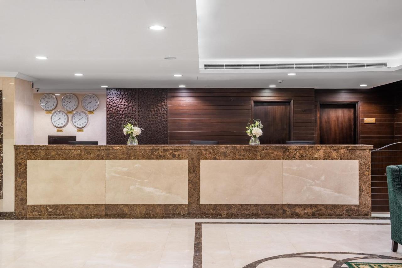 אל-מדינה Taiba Front Hotel מראה חיצוני תמונה