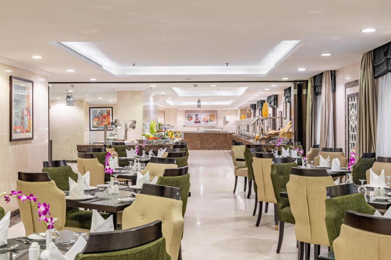 אל-מדינה Taiba Front Hotel מראה חיצוני תמונה